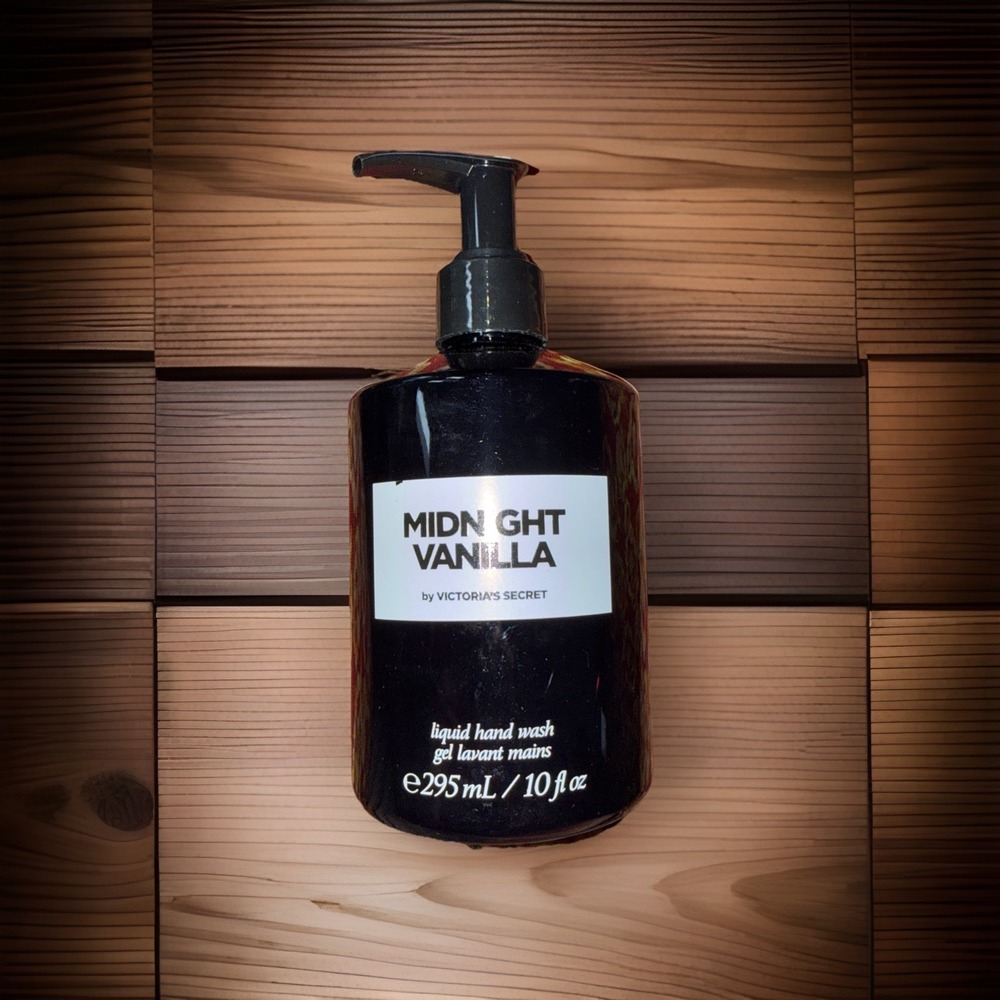 Midnight Vanilla Liquid Hand Wash‎ by Victoria's Secret 295ml MSRP $20 Hand Soap